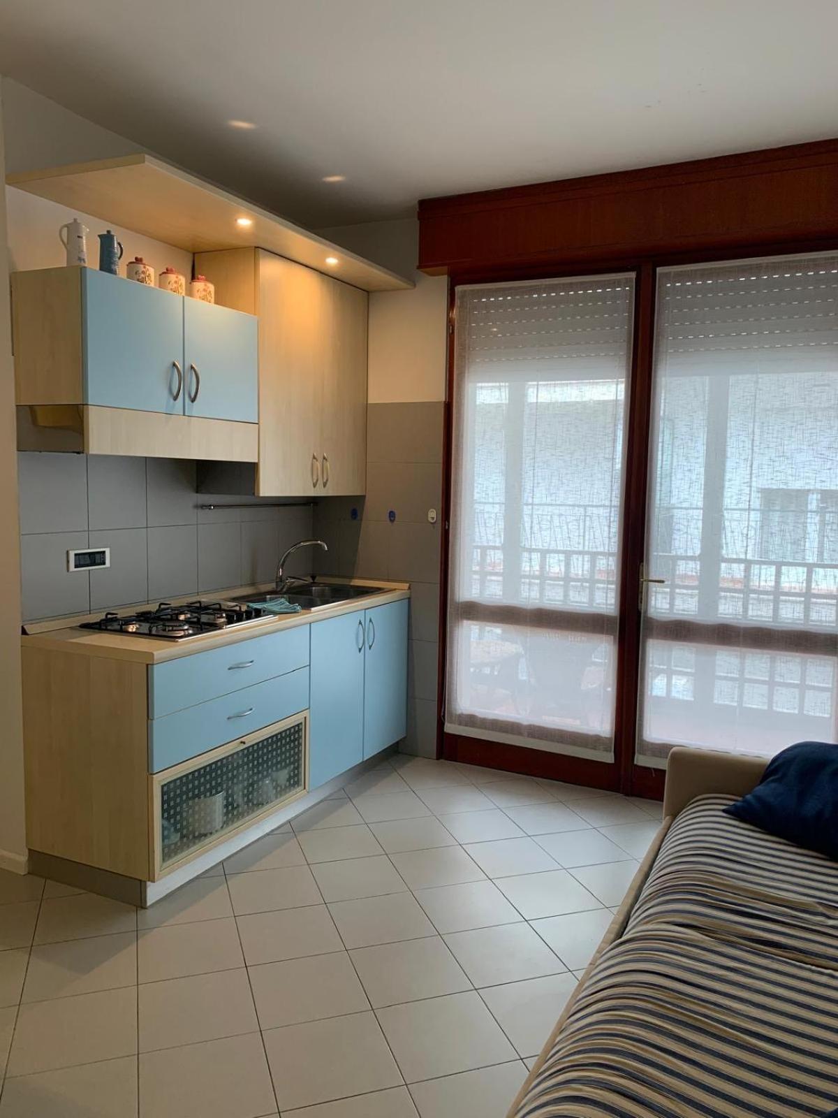 Gracious Apartment Located In The Heart Of Lignano Линяно Сабиадоро Екстериор снимка