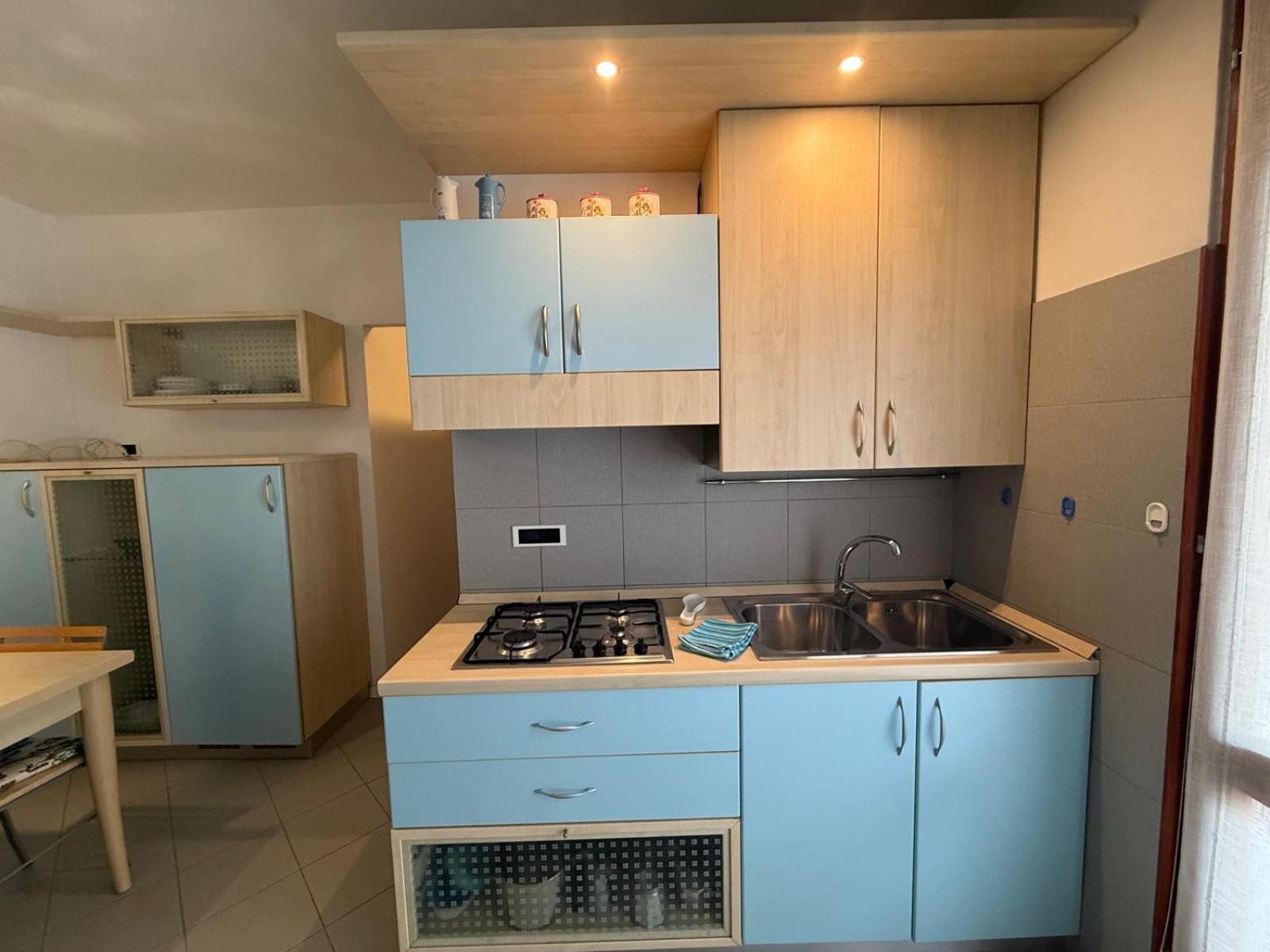 Gracious Apartment Located In The Heart Of Lignano Линяно Сабиадоро Екстериор снимка